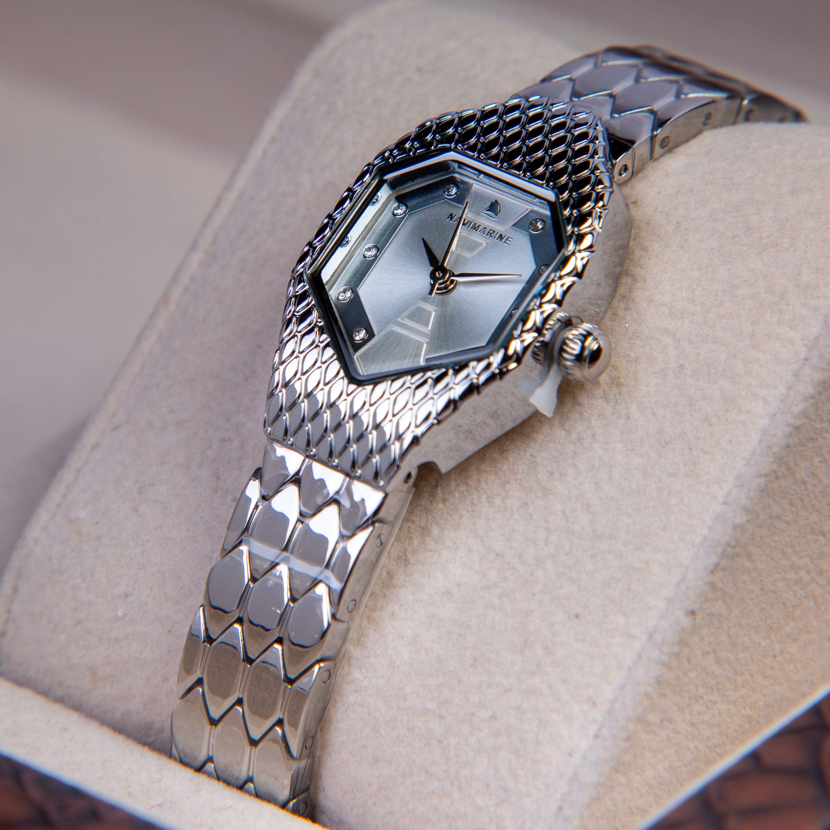 Navimarine Watch For Women NM285-01